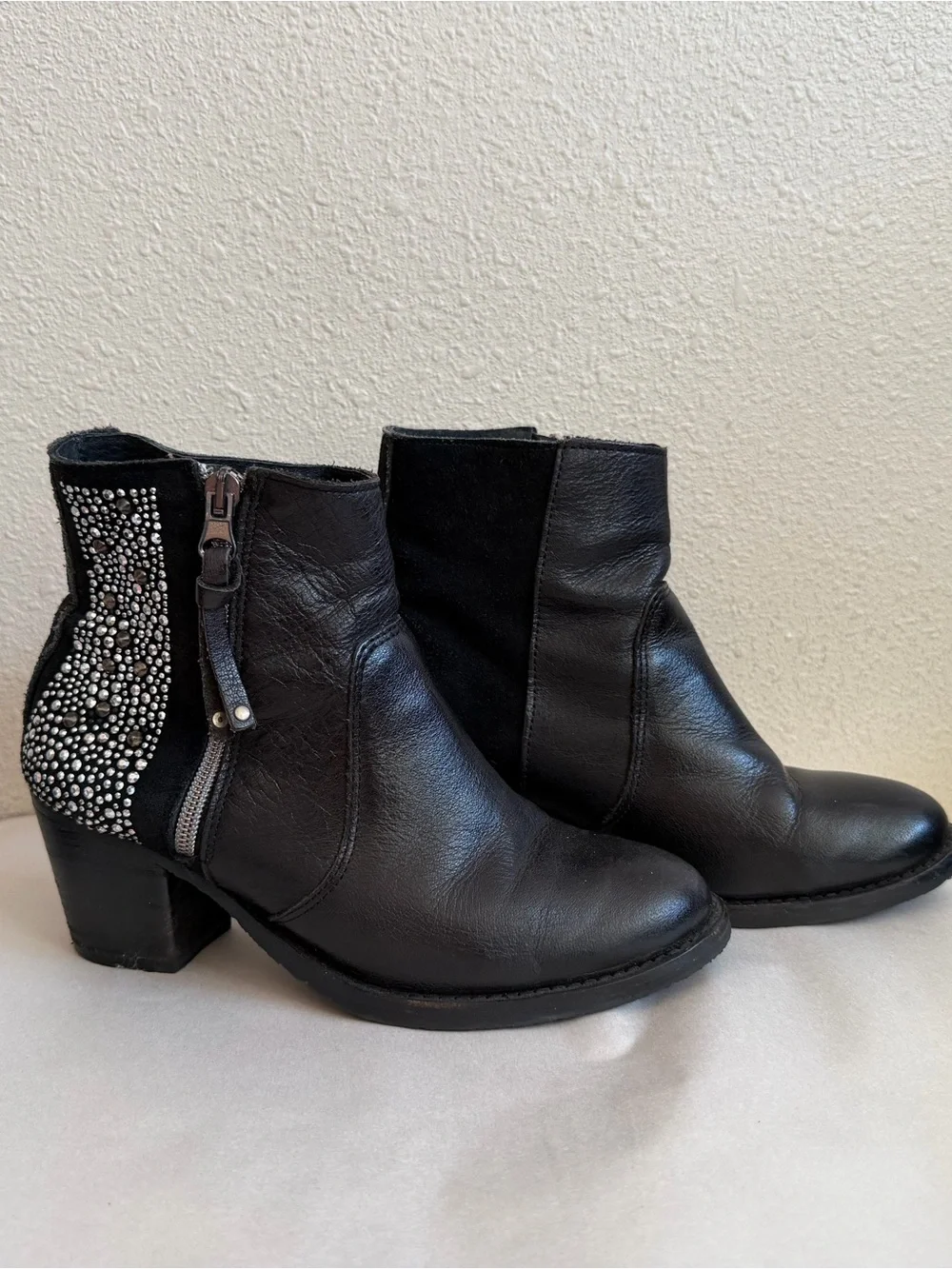 Carvela by Kurt Geiger Black Leather & Suede Studded Ankle Boots — EU 37